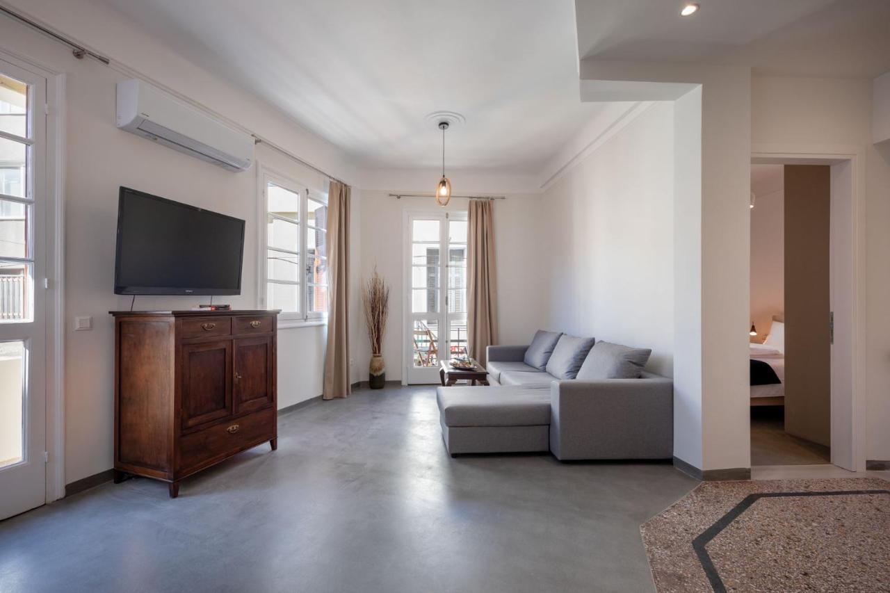 Christiana'S Lovely Apartment In Psyri, Athena Bagian luar foto